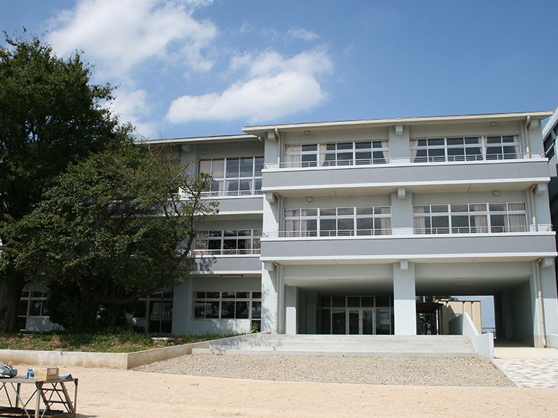蓮田市立蓮田中学校特別教室棟増築工事（建築）