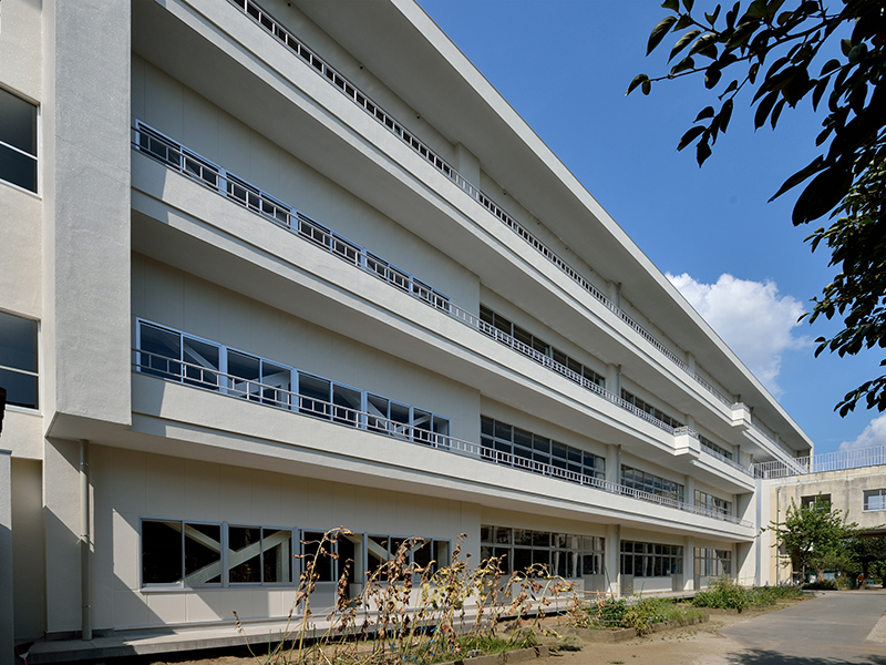 上沖小学校普通教室棟耐震補強工事