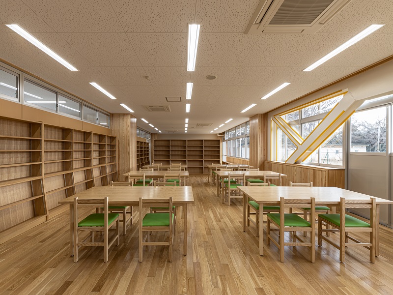令和元年度黒浜中学校東校舎・中央校舎長寿命化改修工事（建築）